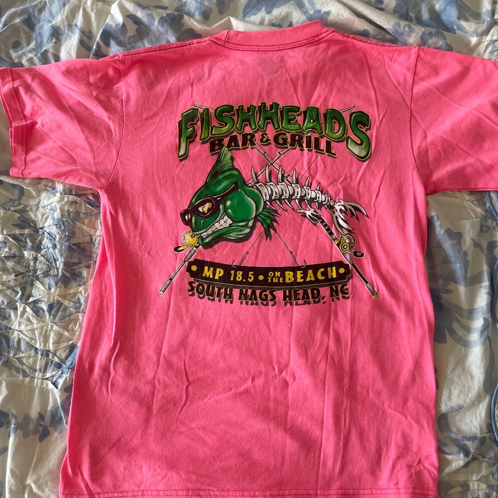 NEW! NWOT pink fish heads t shirt